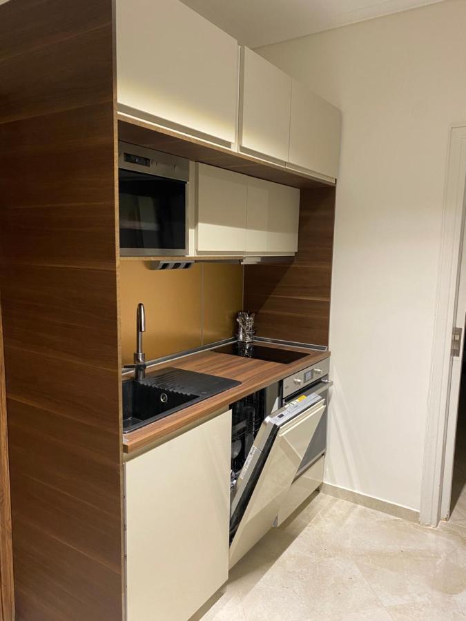 Apartamento Ag.Sofias Pedestrian Area Luxury Ap. & Big Balcony Tesalónica Exterior foto