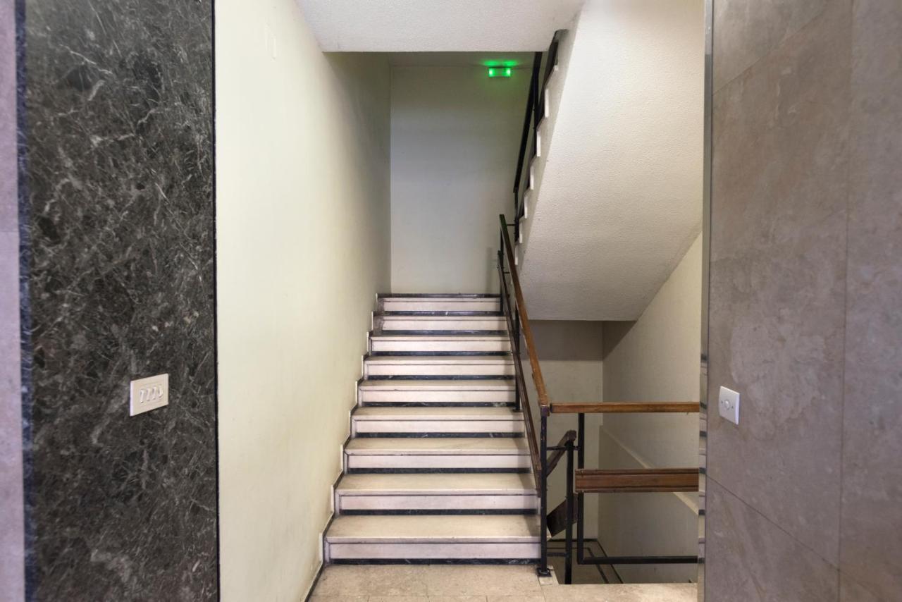 Apartamento Ag.Sofias Pedestrian Area Luxury Ap. & Big Balcony Tesalónica Exterior foto